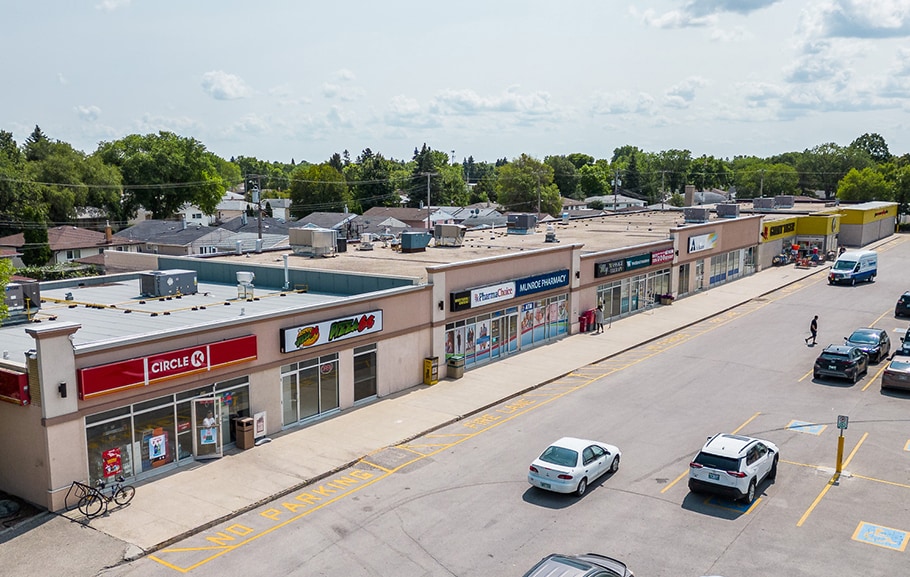 More Photos Of 489 London St, Winnipeg General Retail For Lease