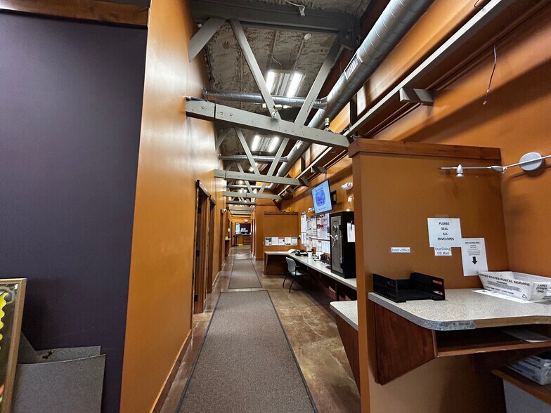 More Photos Of 2918 Portage St, Kalamazoo Office For Sale
