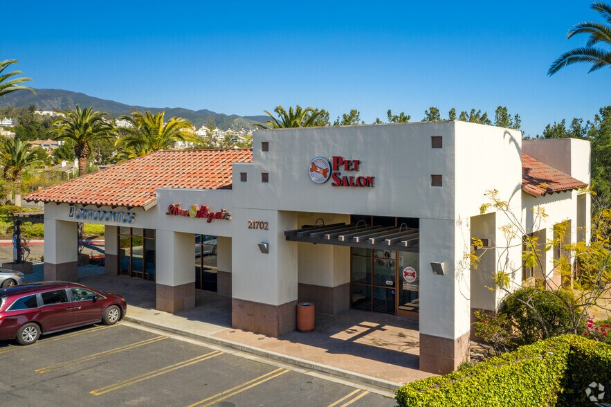 More Photos Of 21602-21702 Plano Trabuco Rd, Trabuco Canyon Unknown For Lease