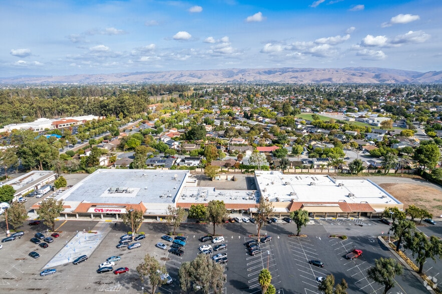 More Photos Of 35080 Newark Blvd, Newark Drugstore For Lease