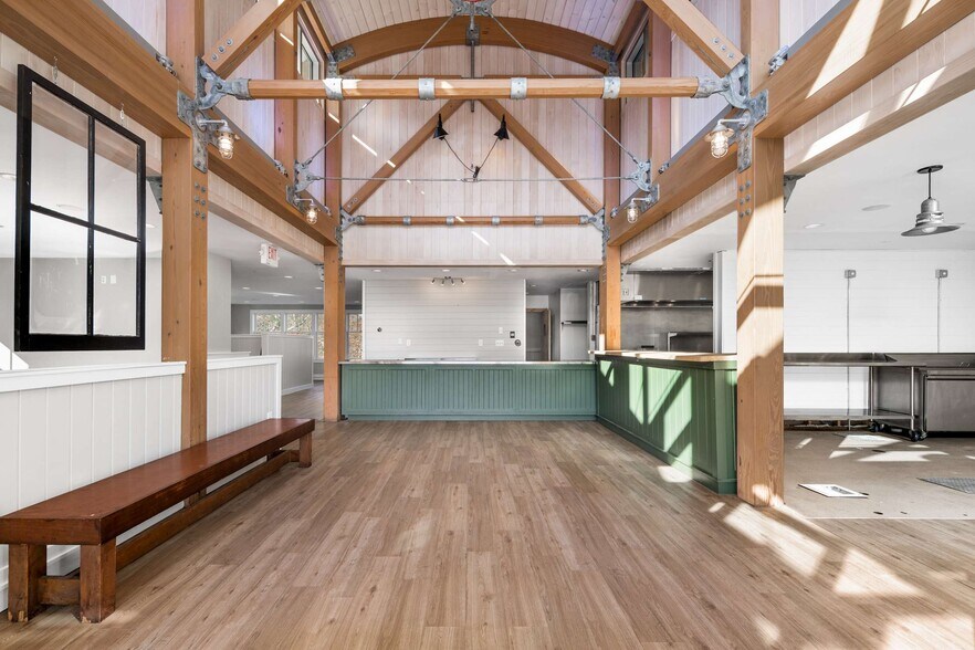 More Photos Of 57-59 State Rd, Kittery Medical For Sale