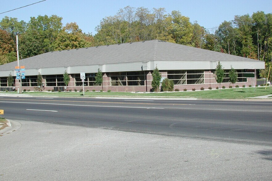 Primary Photo Of 3497 S 9th St, Kalamazoo Office For Lease
