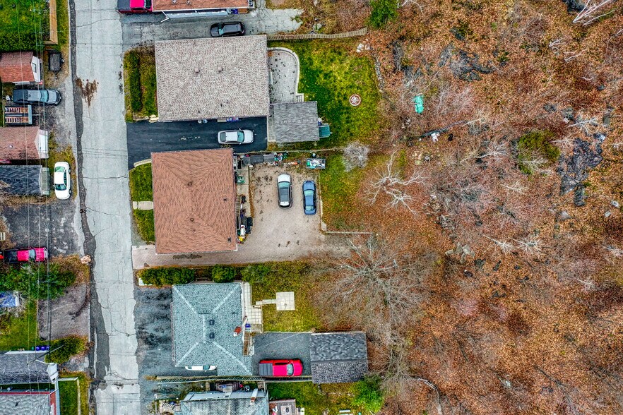 More Photos Of 372 Marshall Ln, Sudbury Apartments For Sale