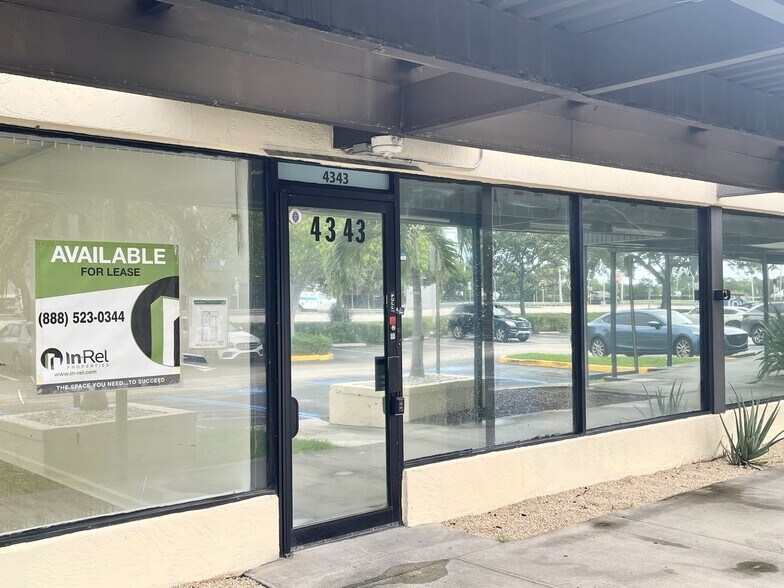 More Photos Of 4301 W Sunrise Blvd, Plantation Unknown For Lease