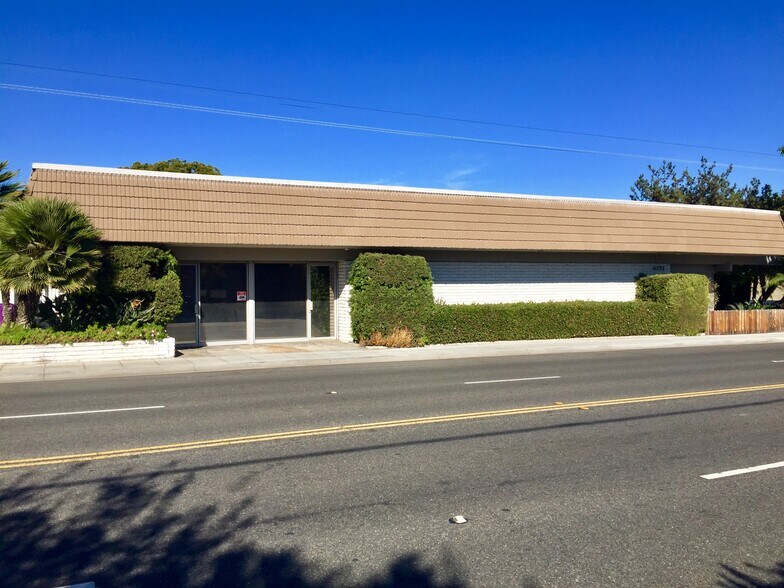 More Photos Of 1051 E Wardlow Rd, Long Beach Office For Lease