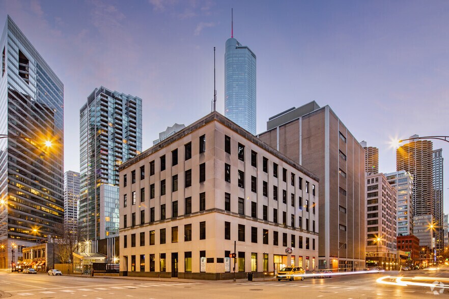 More Photos Of 515 N Dearborn St, Chicago Office For Lease