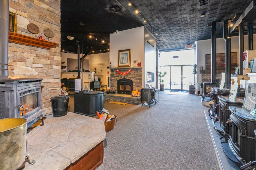 More Photos Of 318 E Main St, Patchogue Freestanding For Sale