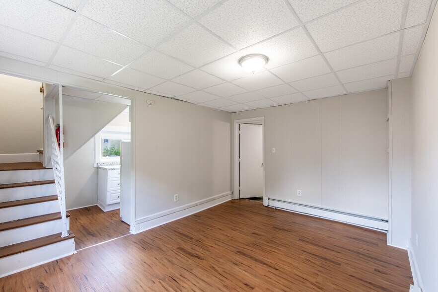 More Photos Of 403 Washington Ave, Sellersville Apartments For Sale