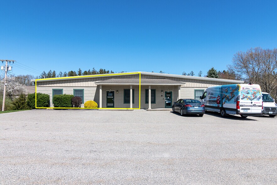 More Photos Of 376 Dry Bridge Rd, North Kingstown Warehouse For Sale