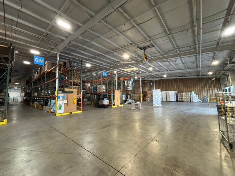 More Photos Of 6400 Augusta Rd, Greenville Warehouse For Lease