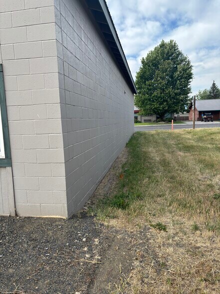 More Photos Of 401 Virginia St, New Meadows General Retail For Sale