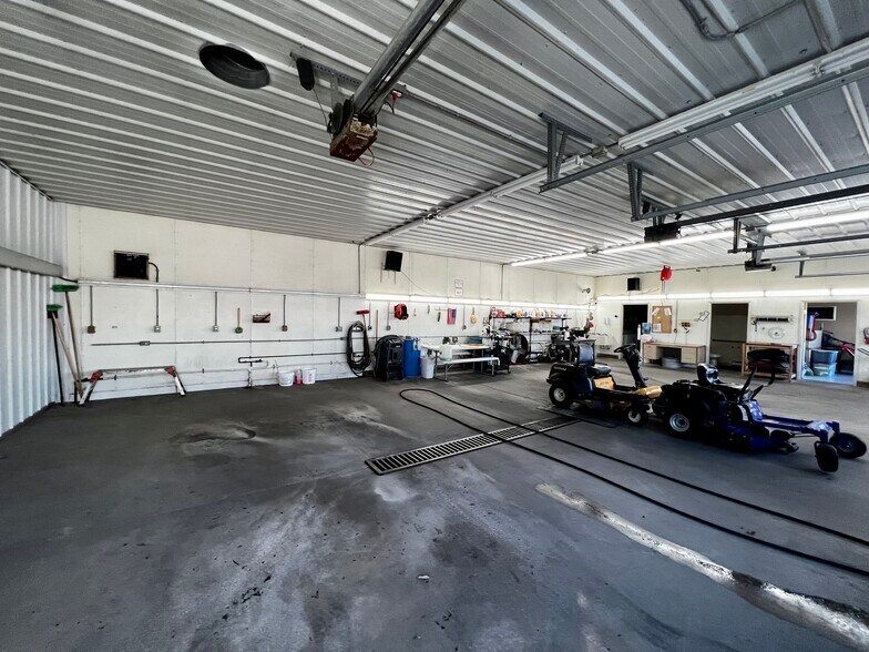 More Photos Of 1719 E Jackson St, Macomb Auto Dealership For Sale