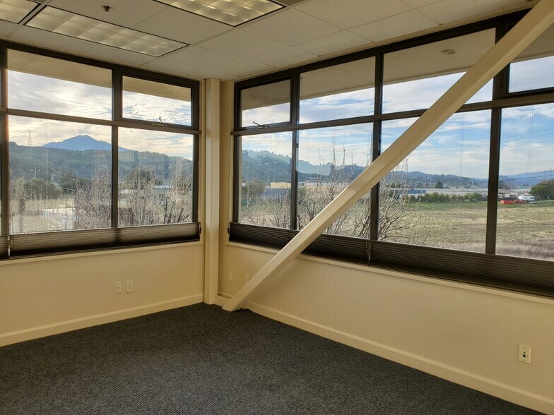 More Photos Of 103 Shoreline Pky, San Rafael Office For Lease