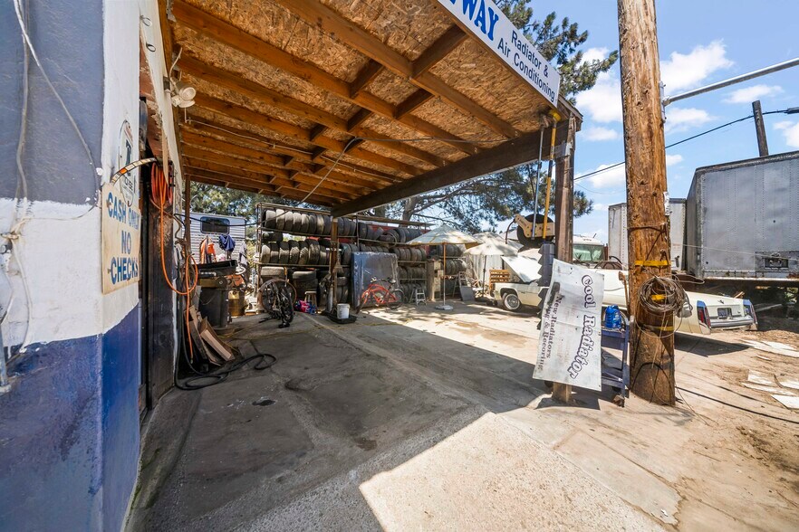 More Photos Of 3362 National Ave, San Diego Service For Sale