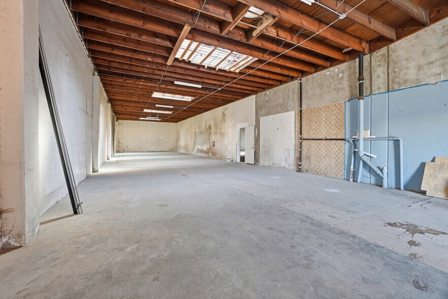 More Photos Of 1450 Wallace Ave, San Francisco Warehouse For Sale