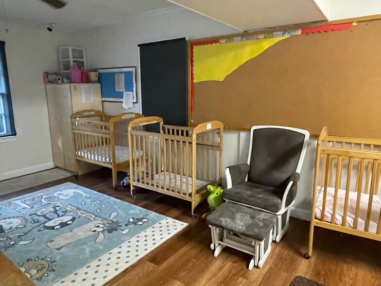 More Photos Of 4959-4965 West St, Forest Park Daycare Center For Sale
