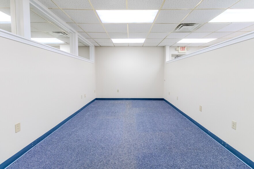 More Photos Of 9173 Lincoln Hwy, Irwin Office For Sale