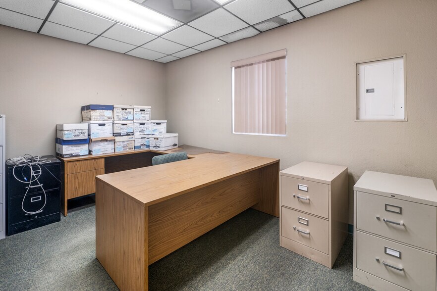 More Photos Of 760 S Stapley Dr, Mesa Office For Lease