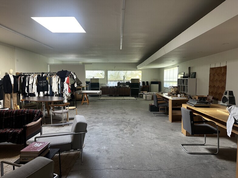 More Photos Of 5215 York Blvd, Los Angeles Freestanding For Lease