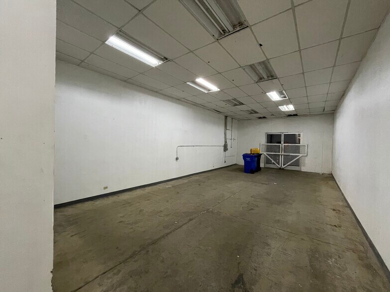 More Photos Of 1147-1157 S San Pedro St, Los Angeles Warehouse For Lease