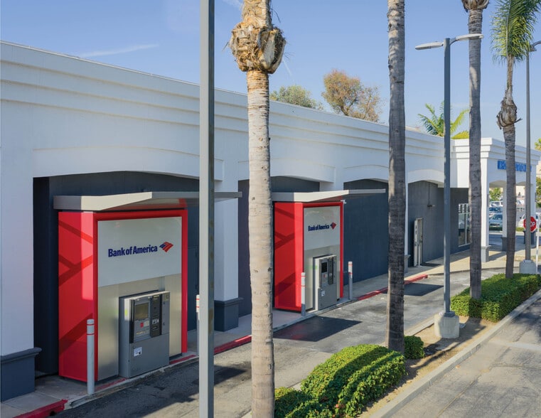 More Photos Of 4821 Del Amo Blvd, Lakewood Health Club For Sale