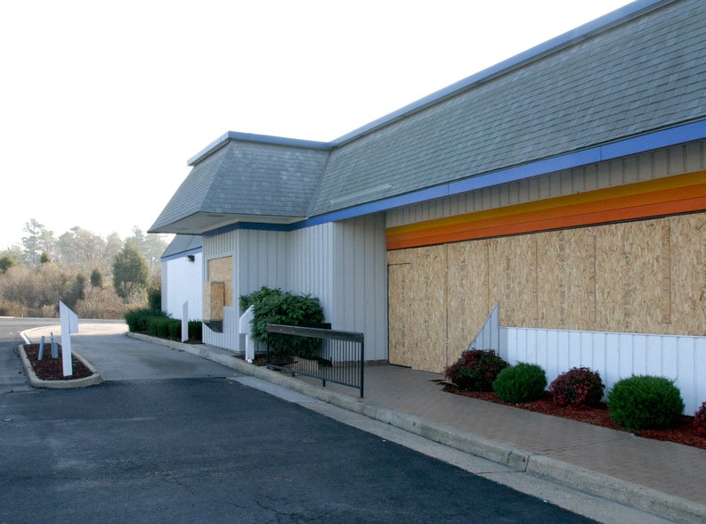 More Photos Of 4320 Commerce Rd, Richmond Storefront Retail Office For Lease