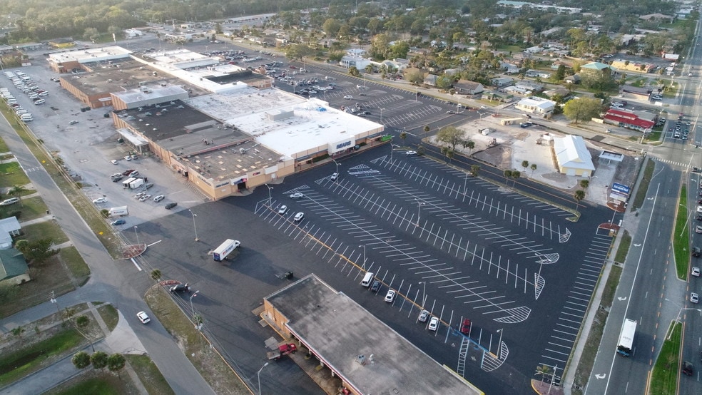 More Photos Of 3550 S Washington Ave, Titusville Unknown For Lease