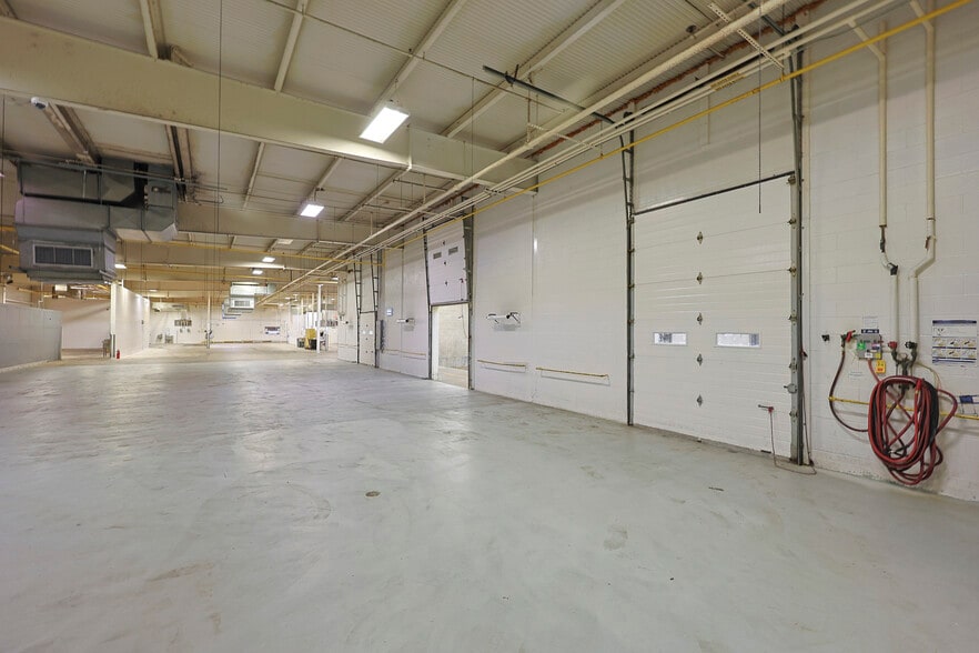 More Photos Of 125 Liberty St, Brockton Manufacturing For Lease