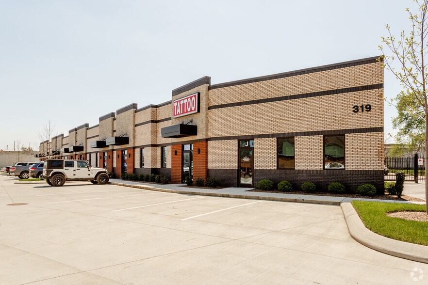 More Photos Of 319 Hickerson Dr, Murfreesboro Light Distribution For Lease