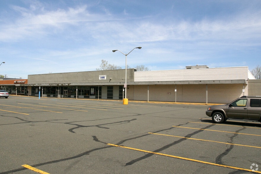 More Photos Of 801-823 E Philadelphia Ave, Boyertown Unknown For Lease