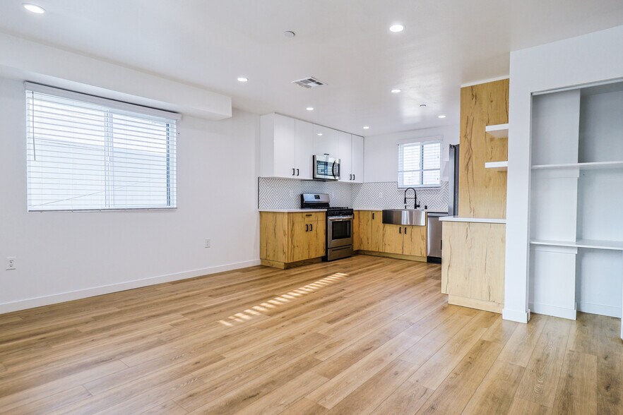 More Photos Of 1414 S Orange Dr, Los Angeles Apartments For Sale