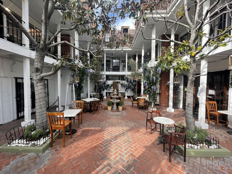 More Photos Of 8543 Santa Monica Blvd, West Hollywood Storefront Retail Office For Lease