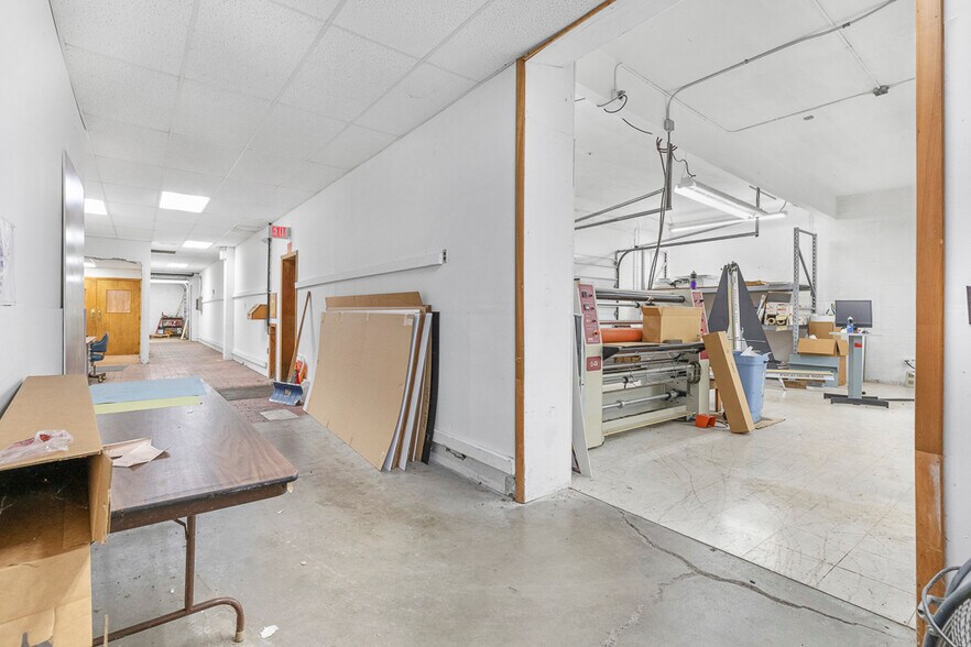 More Photos Of 14924 Beloit Snodes Rd, Beloit Manufacturing For Sale