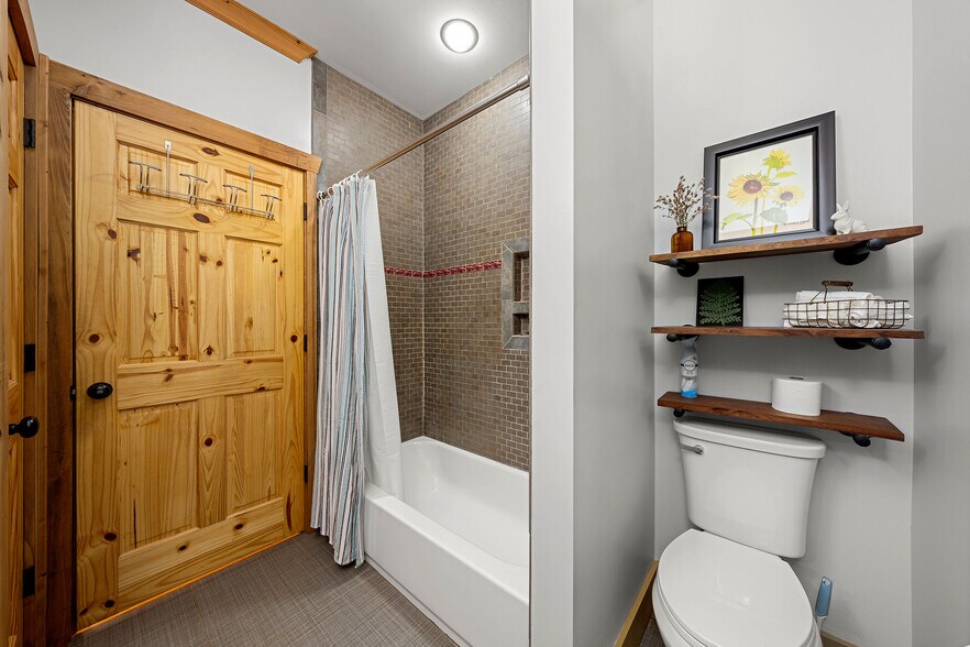 More Photos Of 1638 Old Minor Rd, Culloden Specialty For Sale