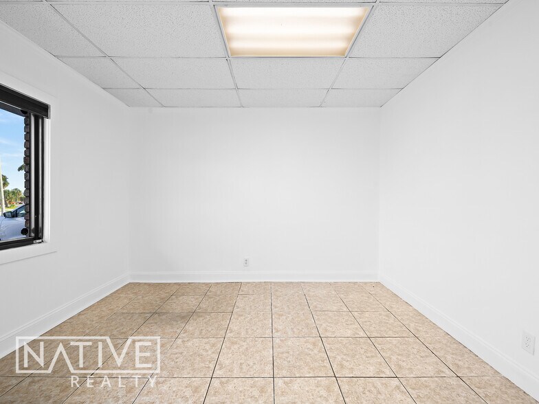 More Photos Of 3451-3481 N Andrews Ave, Oakland Park Storefront Retail Office For Lease