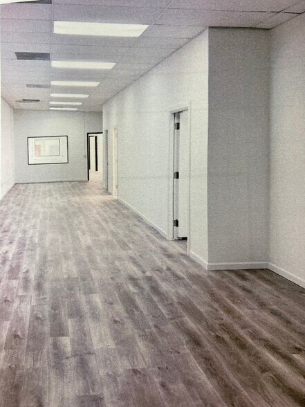 More Photos Of 950 N Cahuenga Blvd, Los Angeles Showroom For Lease