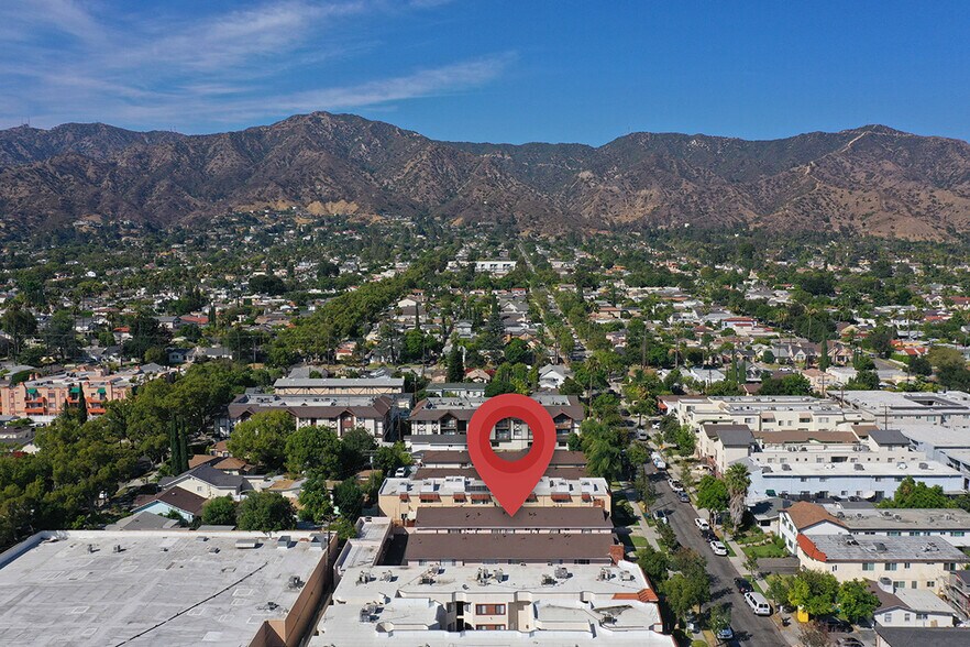 More Photos Of , Glendale Multifamily For Sale