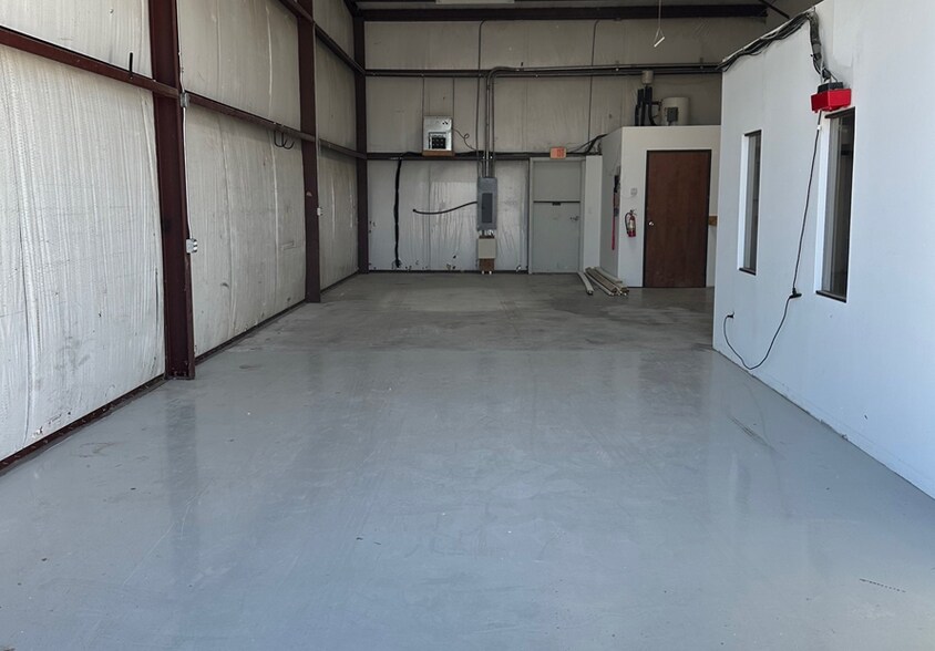 More Photos Of 5850 Park Vista Cir, Keller Flex For Lease