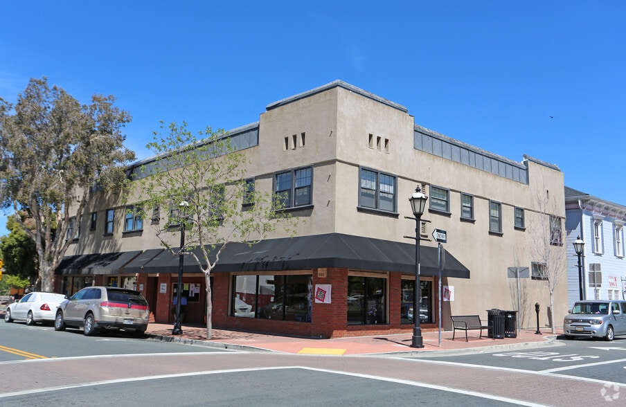 Primary Photo Of 411-413 Ferry St, Martinez Storefront Retail Office For Sale