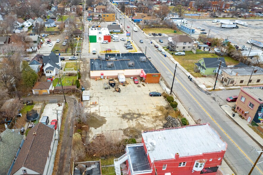 More Photos Of 1341 Springwells St, Detroit General Retail For Sale