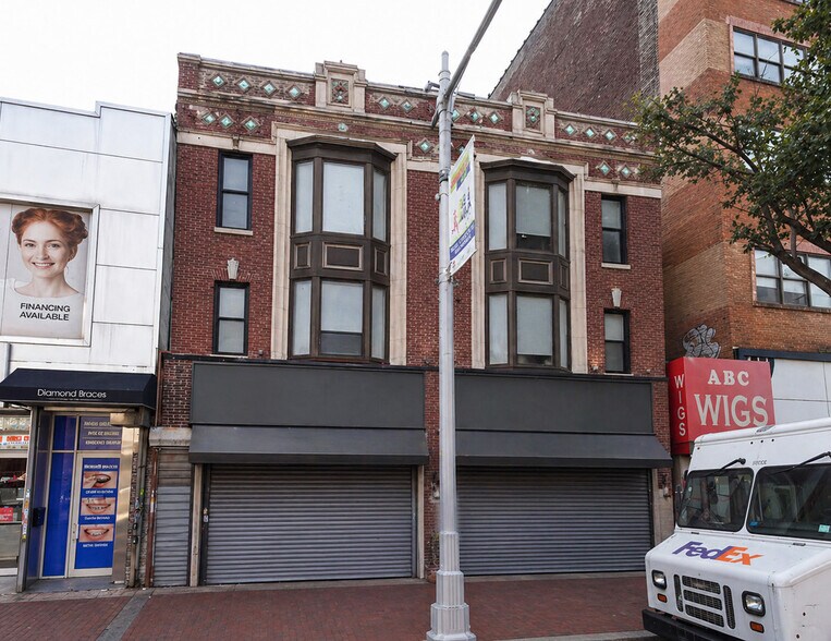 Primary Photo Of 166-12 Jamaica Ave, Jamaica Storefront Retail Residential For Lease
