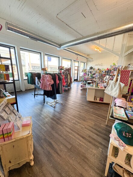 More Photos Of 115 S Goliad St, Rockwall Storefront Retail Office For Lease