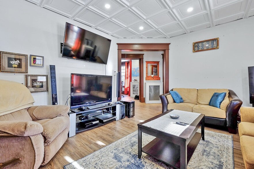 More Photos Of 1031 Carling Av, Ottawa Apartments For Sale