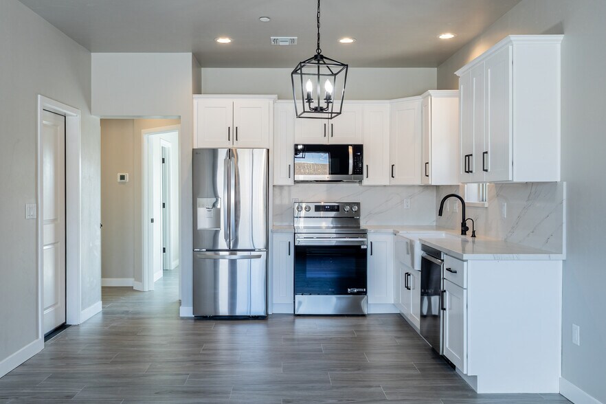 More Photos Of 2786 McCulloch N blvd, Lake Havasu City Multifamily For Sale