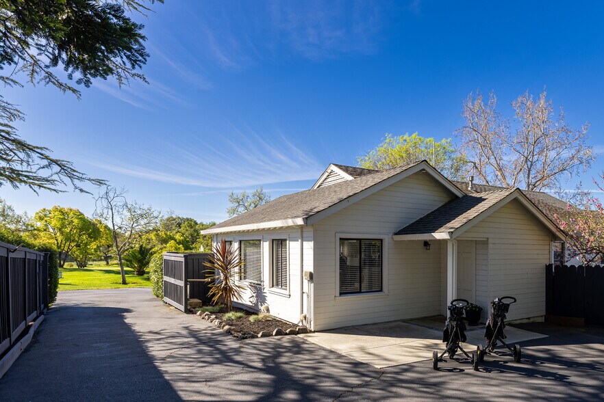 More Photos Of 1129 Dealy Ln, Napa Winery Vineyard For Sale