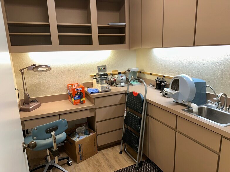 More Photos Of 3875 S Florida Ave, Lakeland Medical For Sale