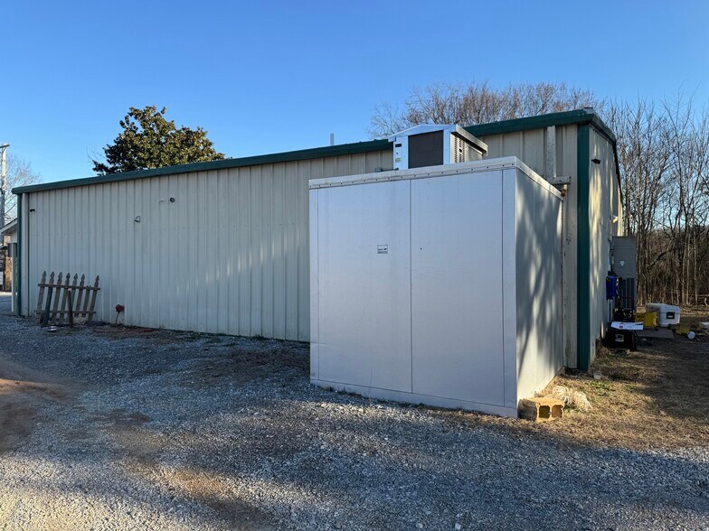 More Photos Of 52 Main St, Mount Pleasant General Retail For Sale