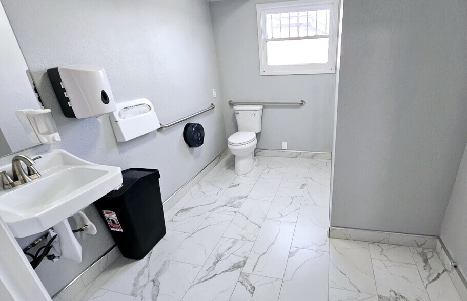 More Photos Of 1809 E Danes Dr, West Covina Storefront For Sale