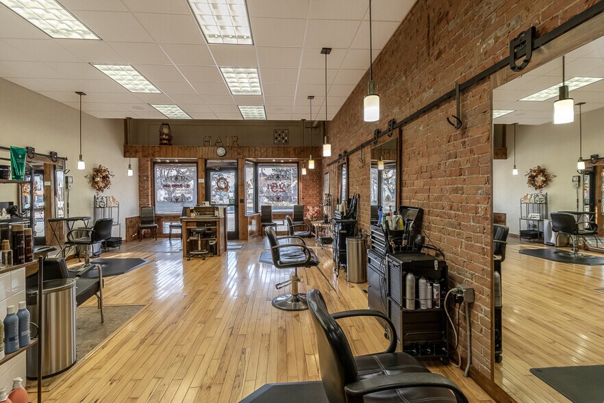 More Photos Of 25 S Park Ave, Le Center General Retail For Sale