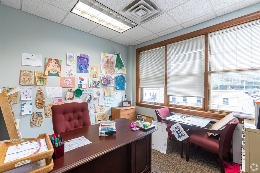 More Photos Of 20-26 N Main St, Southington Loft Creative Space For Lease